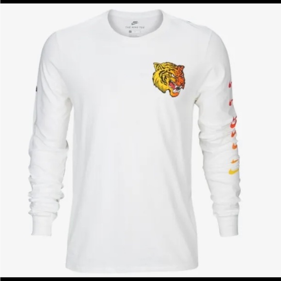 Air Max Plus T-SHIRT - Picture 1 of 11